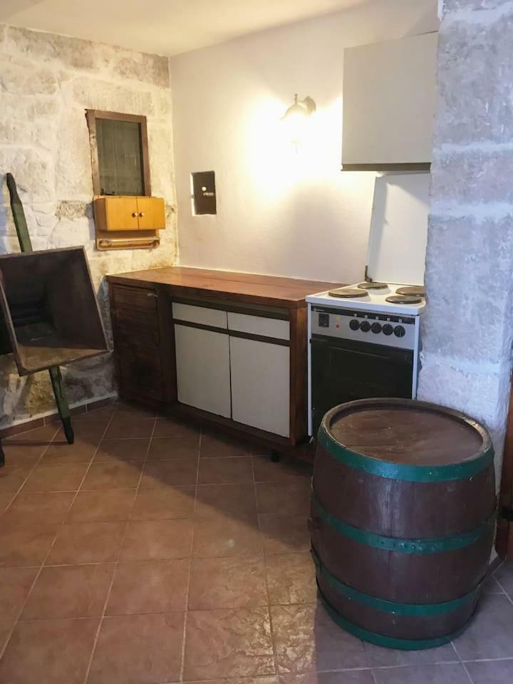 Dalmatinska Kuca Terace Villa Skradin Buitenkant foto